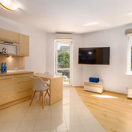 Morskie Oko V By Renters Apartmán Miedzyzdroje